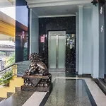Townhouse Oak Bi Executive