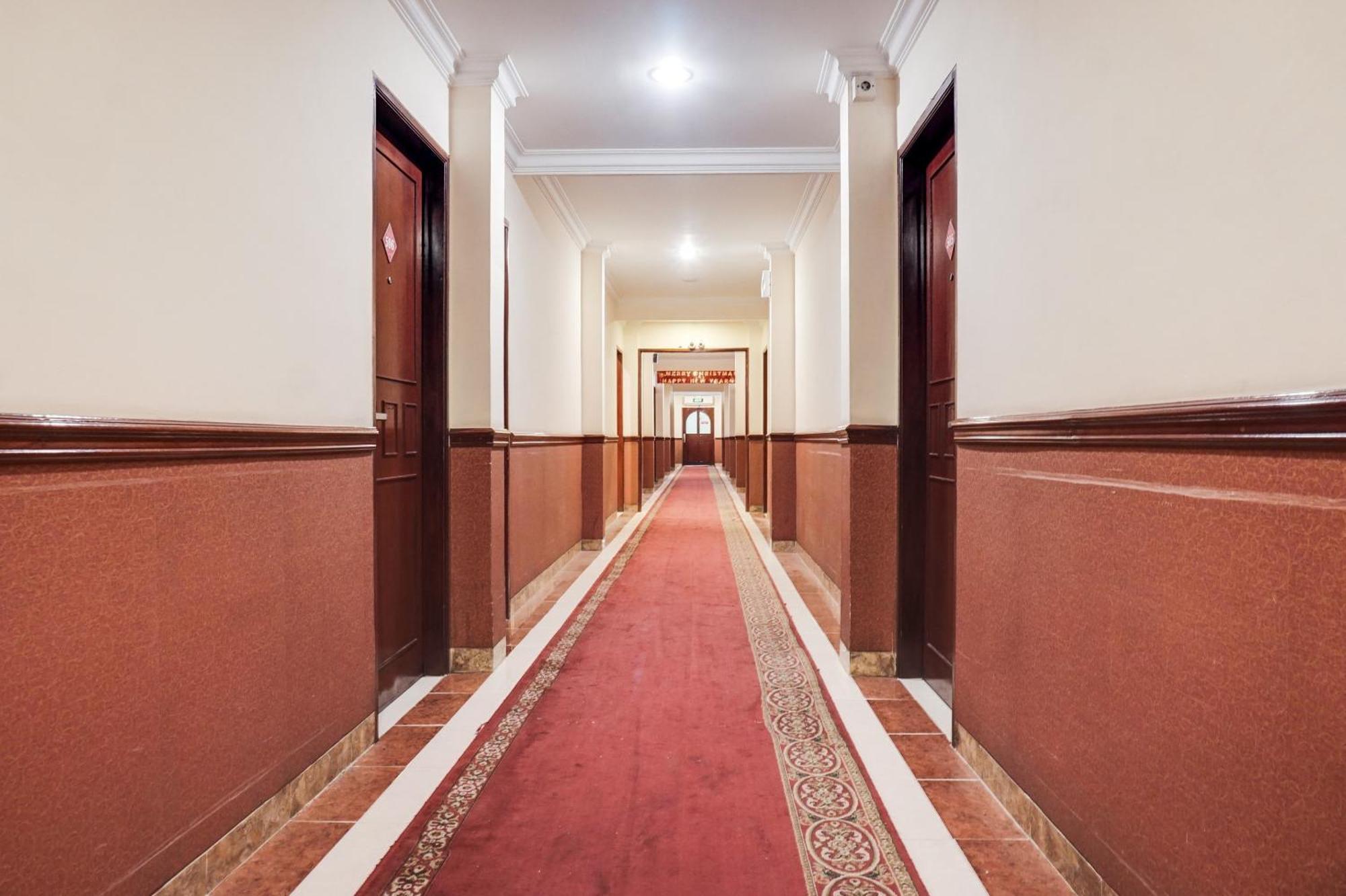 Hotel Townhouse Oak Bi Executive Jakarta