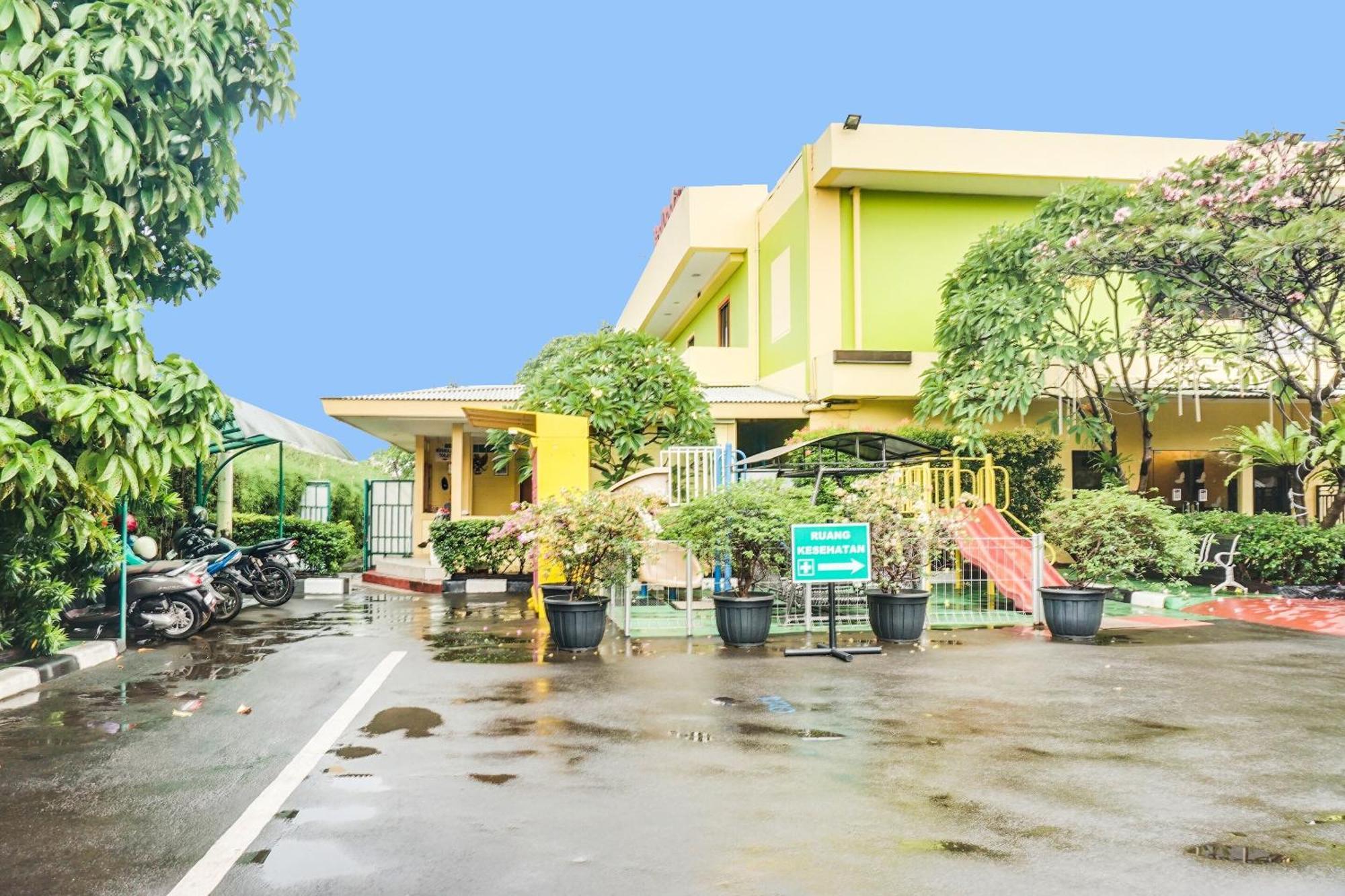 Townhouse Oak Bi Executive 3* Jakarta