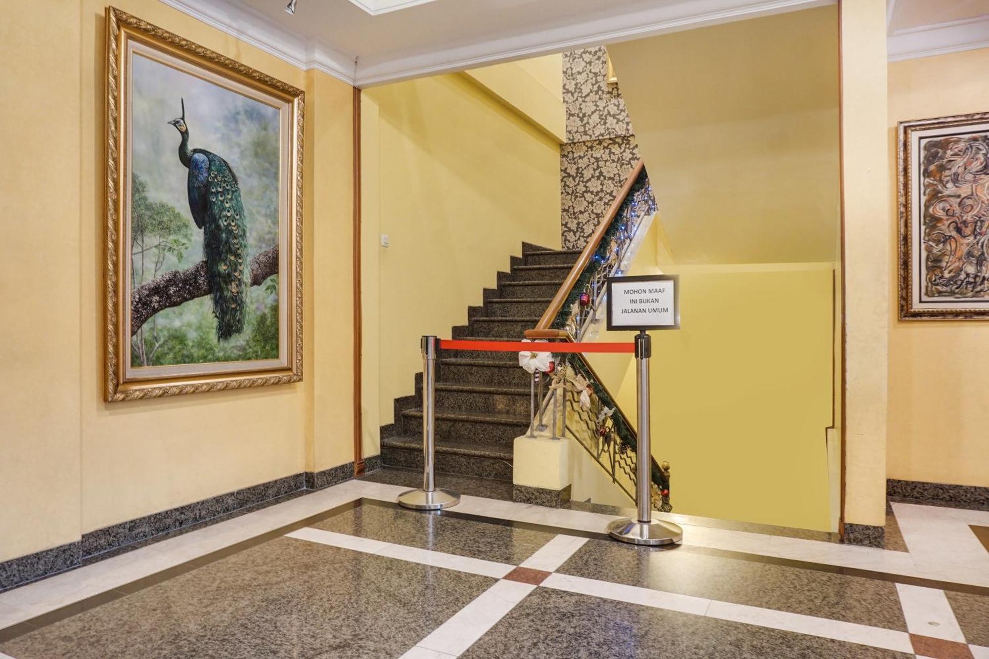 Townhouse Oak Bi Executive Hotel Jakarta